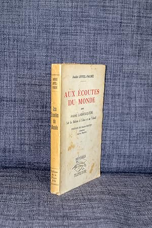 Seller image for Aux coutes du Monde for sale by Librairie KOEGUI