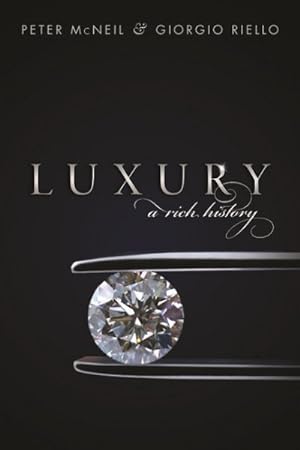 Immagine del venditore per Luxury : A Rich History venduto da GreatBookPrices