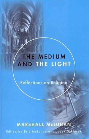 Imagen del vendedor de Medium and The Light : Reflections on Religion a la venta por GreatBookPrices