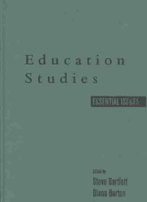 Imagen del vendedor de Education Studies : Essential Issues a la venta por GreatBookPrices