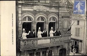 Bild des Verkufers fr Ansichtskarte / Postkarte La Mothe Saint Heray Deux Svres, Rosieres au balcon, Maison au Rosieres zum Verkauf von akpool GmbH