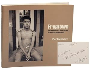 Imagen del vendedor de Frogtown: Photographs and Conversations in an Urban Neighborhood (Signed First Edition) a la venta por Jeff Hirsch Books, ABAA