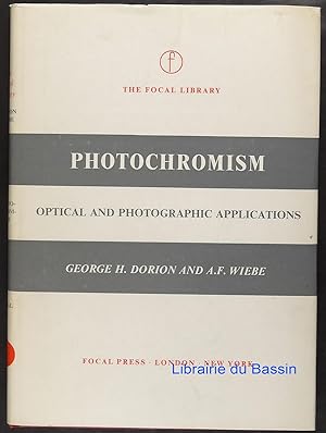 Image du vendeur pour Photochromism Optical and photographic applications mis en vente par Librairie du Bassin