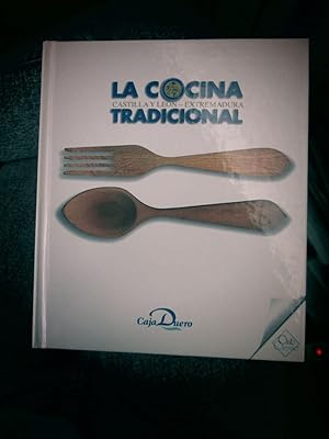 Seller image for LA COCINA TRADICIONAL for sale by LIBRERIA AZACAN