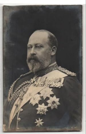Relief-Postcard König Edward VII. von England in Uniform