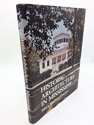 Image du vendeur pour Historic Architecture in Mississippi mis en vente par Shadyside Books