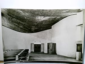 Ronchamp / Frankreich. Chapelle Notre-Dame du Haut. Architecte : Le Corbusier. Seltene AK s/w. Ki...