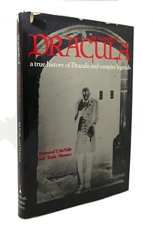 Bild des Verkufers fr IN SEARCH OF DRACULA A True History of Dracula and Vampire Legends zum Verkauf von Rare Book Cellar