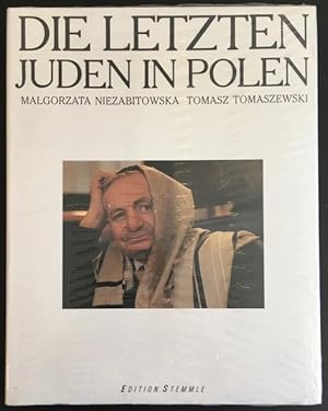 Imagen del vendedor de Die letzten Juden in Polen. a la venta por Antiquariat Im Seefeld / Ernst Jetzer