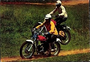 Bild des Verkufers fr Ansichtskarte / Postkarte Zwei Motorradfahrer zum Verkauf von akpool GmbH