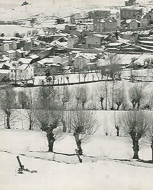 Imagen del vendedor de LAMINA 14673: Pueblo del Pirineo a la venta por EL BOLETIN