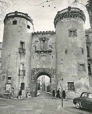 Bild des Verkufers fr LAMINA 14709: Puerta de muralla zum Verkauf von EL BOLETIN