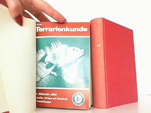 Konvolut aus 12 Lehrmeister Bücherei Heften in 2 Bücher gebunden: Kleine terrarienkunde. / Die Pf...