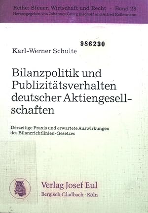 Immagine del venditore per Bilanzpolitik und Publizittsverhalten deutscher Aktiengesellschaften : derzeitige Praxis u. erwartete Auswirkungen d. Bilanzrichtlinien-Gesetzes. Steuer, Wirtschaft und Recht ; Band. 28 venduto da books4less (Versandantiquariat Petra Gros GmbH & Co. KG)