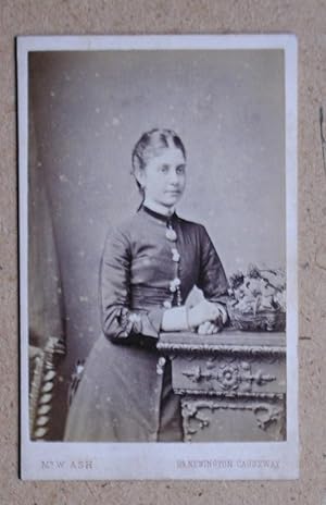 Imagen del vendedor de Carte De Visite Photograph: A Studio Portrait of a Young Woman. a la venta por N. G. Lawrie Books