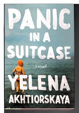 Imagen del vendedor de PANIC IN A SUITCASE. a la venta por Bookfever, IOBA  (Volk & Iiams)