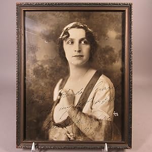 Autographed photograph of Amelita Galli-Curci