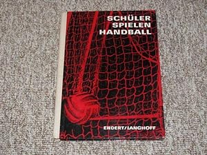 Bild des Verkufers fr Schler spielen Handball. Ein Buch fr Schule und Sportgemeinschaft., zum Verkauf von Versandantiquariat Hbald