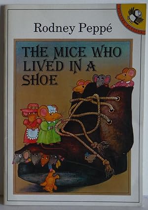 Seller image for The Mice Who Lived in a Shoe (Picture Puffin S.) for sale by All About Reading Books