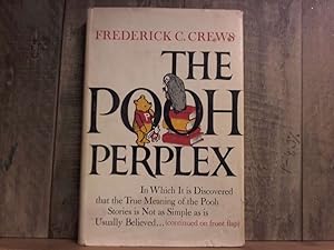 Immagine del venditore per The Pooh Perplex : A Freshman Casebook venduto da Archives Books inc.