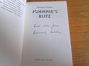 Bild des Verkufers fr Johnnie's Blitz - signed zum Verkauf von Peter Pan books