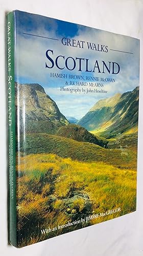 Imagen del vendedor de Great Walks: Scotland a la venta por Hadwebutknown