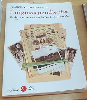 Imagen del vendedor de Enigmas pendientes. Una investigacin a fondo de los Expedientes X espaoles a la venta por Outlet Ex Libris