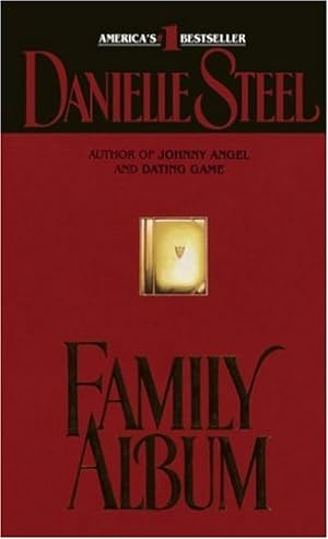 Bild des Verkufers fr Family Album: A Novel by Steel, Danielle [Mass Market Paperback ] zum Verkauf von booksXpress