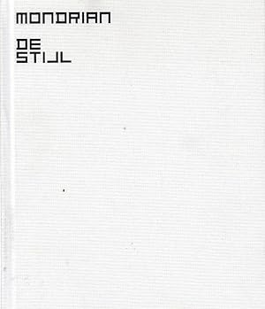 Imagen del vendedor de Mondrian, De Stijl : [anlsslich der Ausstellung Mondrian und De Stijl, 16. April bis 15. August 2011, Stdtische Galerie im Lenbachhaus und Kunstbau, Mnchen]. Stdtische Galerie im Lenbachhaus und Kunstbau, Mnchen. [Hrsg.: Helmut Friedel und Matthias Mhling. Biogr.: Hans Janssen. bers.: Birgit Erdmann .] a la venta por Licus Media