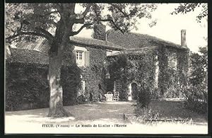 Carte postale Iteuil, Le Moulin de Lizelier, l`Entree