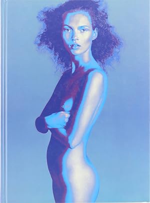 Bild des Verkufers fr The Naked & The Dressed. 20 Years of Versace. By Avedon. zum Verkauf von Antiquariat Held