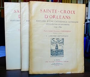 Bild des Verkufers fr SAINTE-CROIX D'ORLEANS. HISTOIRE D'UNE CATHDRALE GOTHIQUE RDIFIE PAR LES BOURBONS, 1599-1829. I, L'oeuvre artistique - II. L'Oeuvre administrative - ALBUM. zum Verkauf von Librairie Le Trait d'Union sarl.