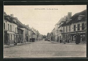 Carte postale Arcis-sur-Aube, La Rue de Troyes