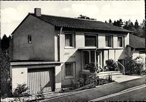 Bild des Verkufers fr Ansichtskarte / Postkarte Bad Hersfeld Hessen, Straenpartie, Haus Traube, Ludwig Braun Strae 26 zum Verkauf von akpool GmbH