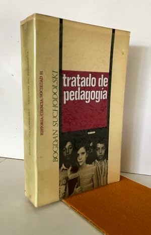 Tratado de pedagogía.Firmado por el autor.