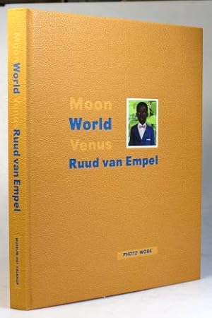 Bild des Verkufers fr Moon Venus World. Ruud van Empel. Text by. zum Verkauf von Bow Windows Bookshop (ABA, ILAB)
