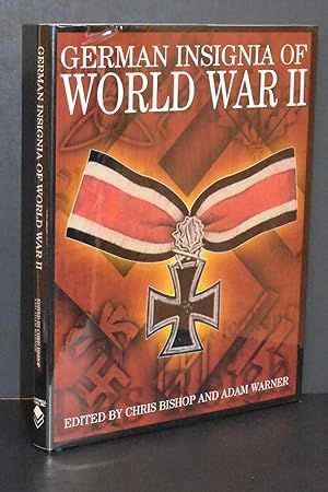 Imagen del vendedor de German Insignia of World War II a la venta por Books by White/Walnut Valley Books