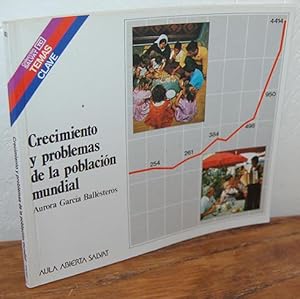 Imagen del vendedor de CRECIMIENTO Y PROBLEMAS DE LA POBLACIN MUNDIAL. N 83 / Temas Clave a la venta por EL RINCN ESCRITO