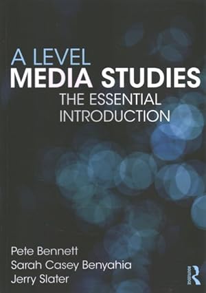 Imagen del vendedor de Level Media Studies : The Essential Introduction a la venta por GreatBookPrices