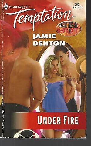 Imagen del vendedor de Under Fire a la venta por Vada's Book Store