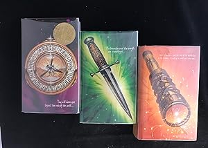 Image du vendeur pour Northern Lights: (His Dark Materials Trilogy.) 1/1 signed The Subtle Knife 1/1 Signed, The Amber Spyglass 1/1 signed, Lyra's Oxford 1/1 signed, Once Upon a Time in the North Limited edition Signed, The Art of Darkness mis en vente par Bradgate Rare Books