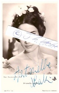 Seller image for ANTONELLA LUALDI (Antonietta de Pascale in Beirut, Libanon, 1931-2023) italienische Filmschauspielerin, mit dem Schauspieler Franco Interlenghi verheiratet for sale by Herbst-Auktionen