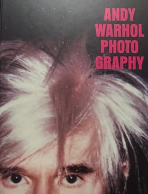 Image du vendeur pour Andy Warhol: Photography Katalog zur Ausstellung in der Hamburger Kunsthalle und The Andy Warhold Museum, Pittsburgh. mis en vente par Antiquariat J. Hnteler