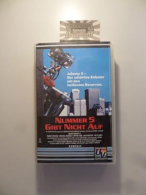 Immagine del venditore per Nummer 5 gibt nicht auf [VHS Videokassette]. venduto da Druckwaren Antiquariat