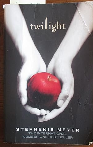 Twilight: The Twilight Saga #1