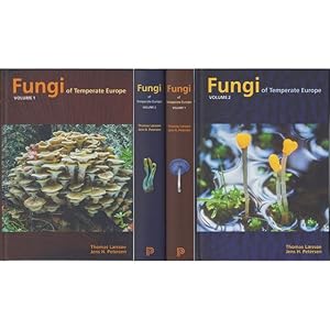 Bild des Verkufers fr FUNGI OF TEMPERATE EUROPE. VOLUMES 1 AND 2. By Thomas Laessoe and Jens H. Petersen. Two volume set. zum Verkauf von Coch-y-Bonddu Books Ltd