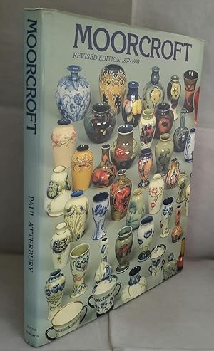 Image du vendeur pour Moorcroft. A Guide to Moorcroft Pottery 1897-1993. (SIGNED). mis en vente par Addyman Books