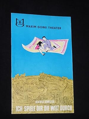 Imagen del vendedor de Programmheft 4 Maxim Gorki Theater Berlin 1970/71. ICH SPIELE DIR DIE WELT DURCH von Schreiter. Insz.: Albert Hetterle, Ausstattung: Dieter Berge. Mit Dieter Wien, Monika Hetterle, Jochen Thomas, Katja Paryla, Jrgen Kluckert, Walter Jupe, Helmut Mller-Lankow, Manfred Borges, Karin Gregorek, Jenny Grllmann, Monika Lennartz a la venta por Fast alles Theater! Antiquariat fr die darstellenden Knste