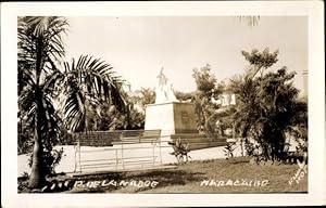 Ansichtskarte / Postkarte Maracaibo Venezuela, Plaza de la Madre, Estatua, banquillo