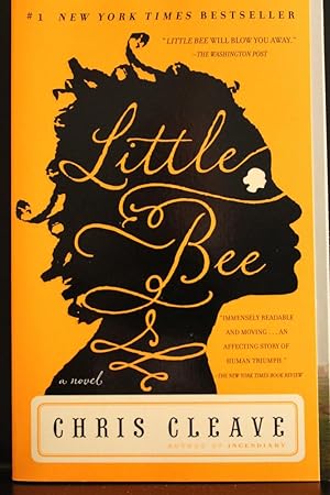 Imagen del vendedor de Little Bee a la venta por Mad Hatter Bookstore